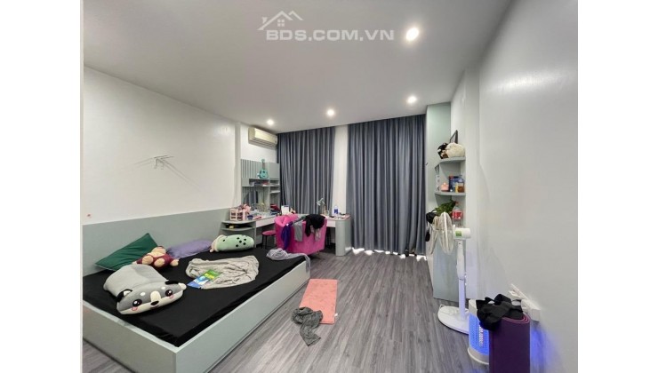Bán nhà Bồ, Long Biên, Đề 55m, 5 tầng, 4m,VIEW hồ Lâm Du siêu HIẾM.